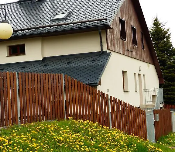 Haus Tolstejn * Jiřetín pod Jedlovou