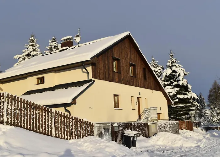 Haus Tolstejn Jiřetín pod Jedlovou